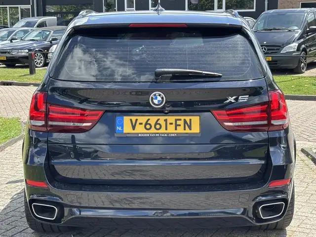 BMW X5 view 6