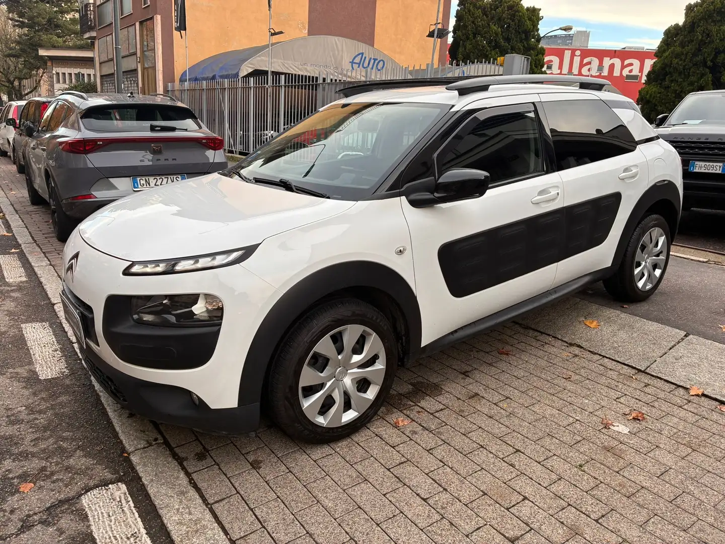 Citroen C4 Cactus 1.2 BENZ ADATTA ANCHE PER NEOPATENTATI!! Bianco - 1