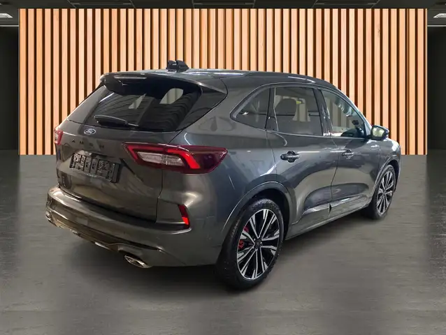 Ford Kuga view 4