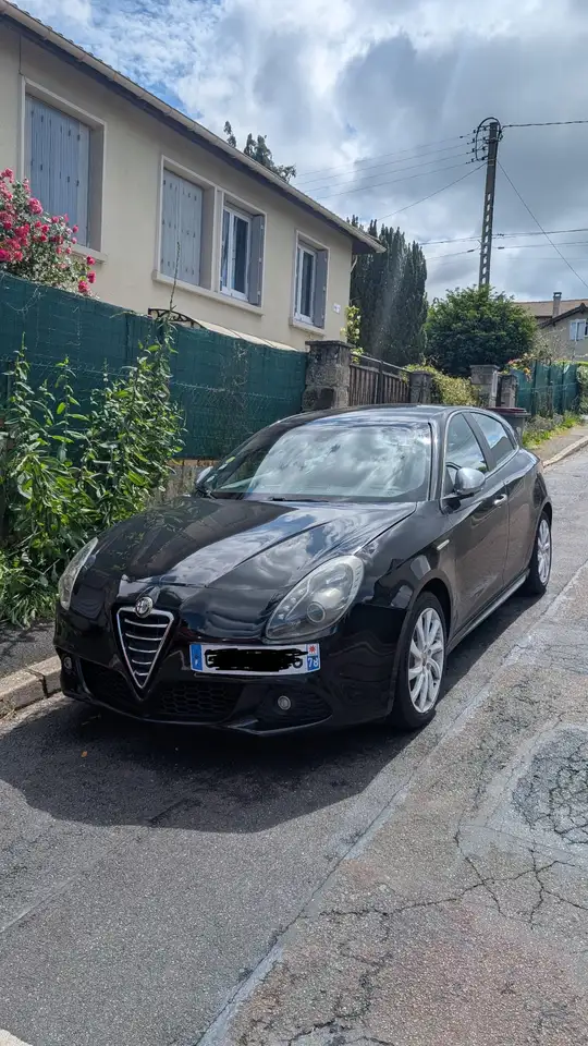 Alfa-romeo Giulietta VPC 2.0 JTDM 140 CH S\u0026S DISTINCTIVE