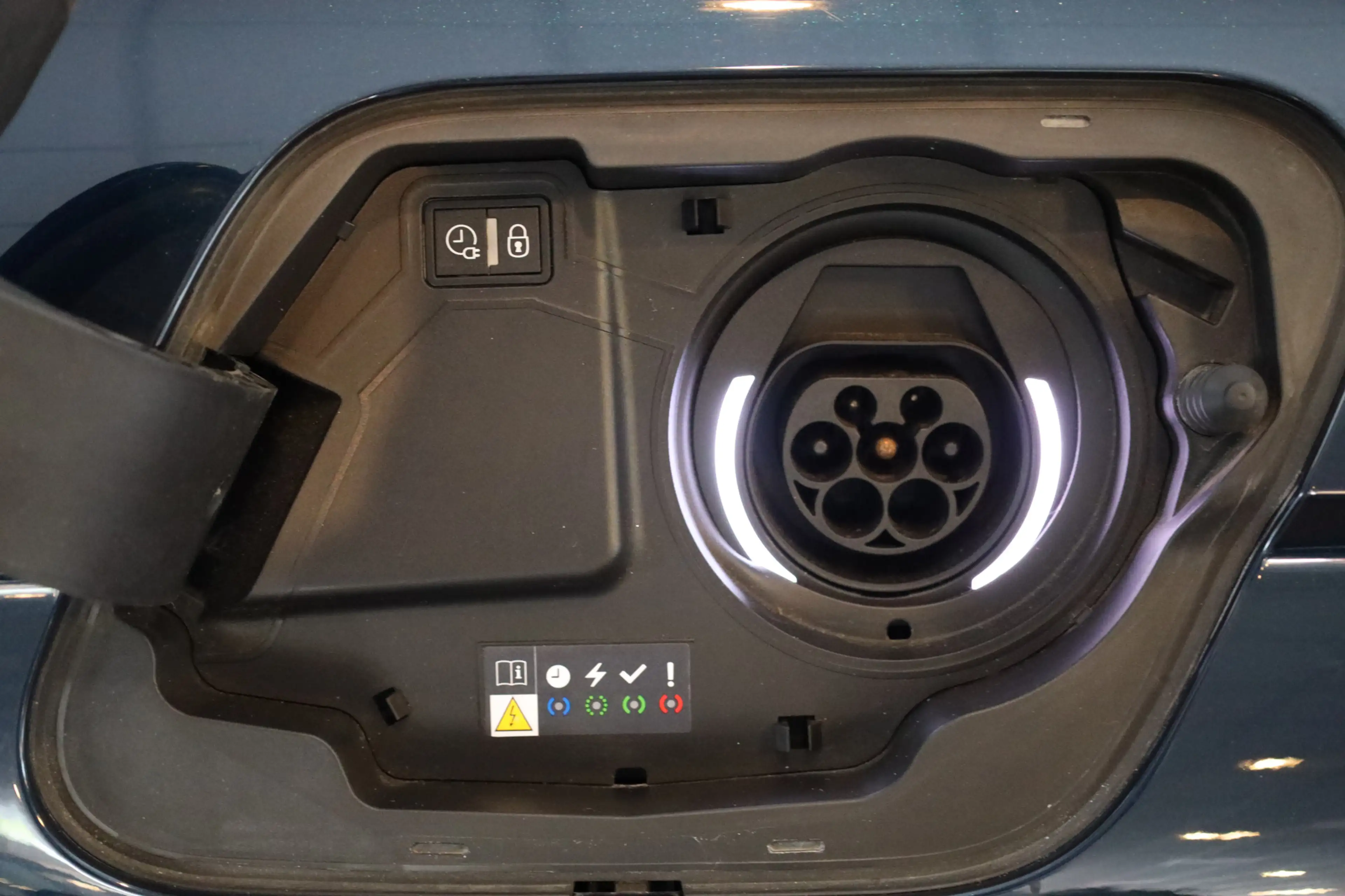 DS Automobiles DS 9 E-Tense RIVOLI+ 360 4x4 Nappa Leer | Massage Vent. — photo 18