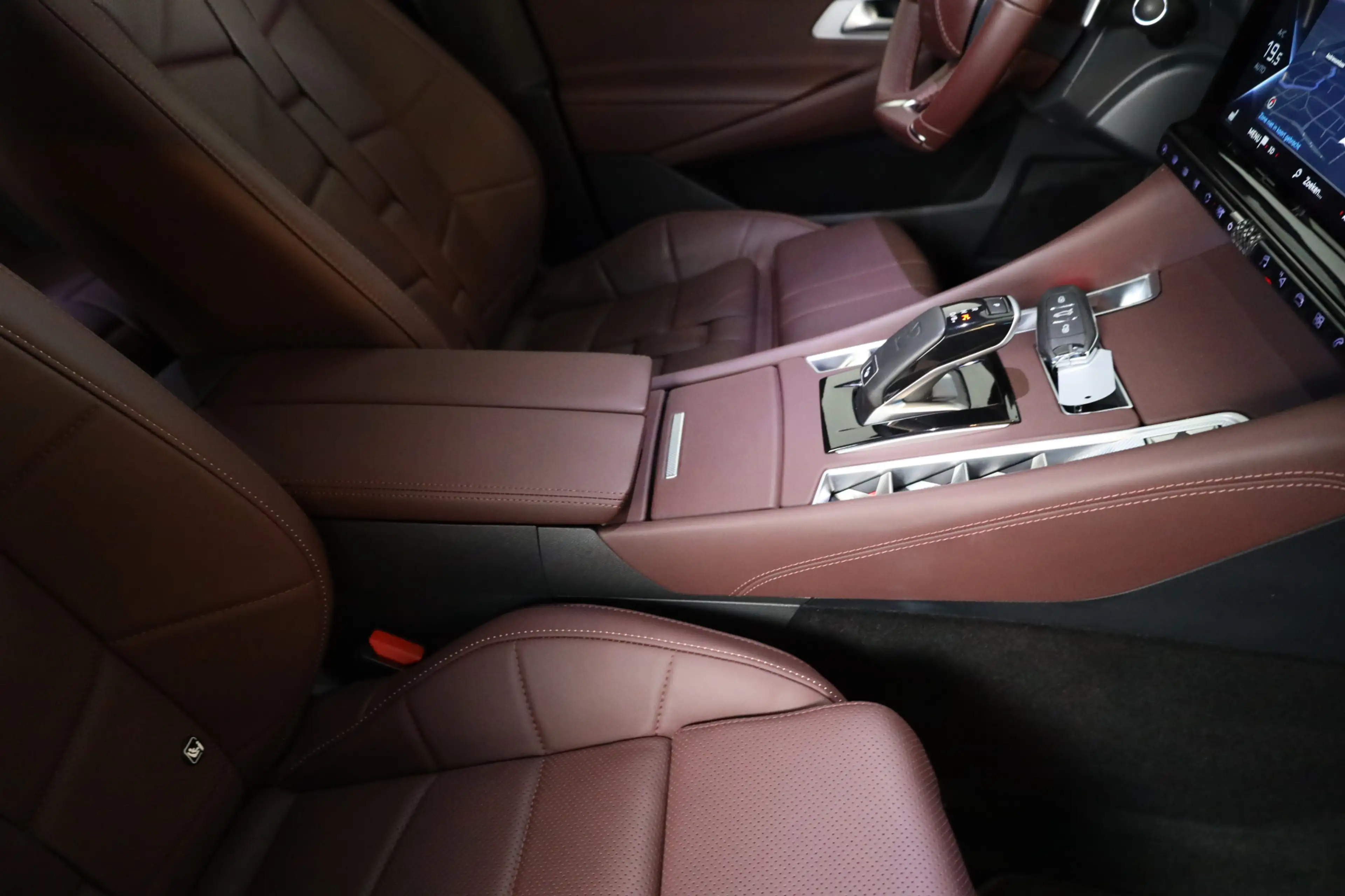 DS Automobiles DS 9 E-Tense RIVOLI+ 360 4x4 Nappa Leer | Massage Vent. — photo 8