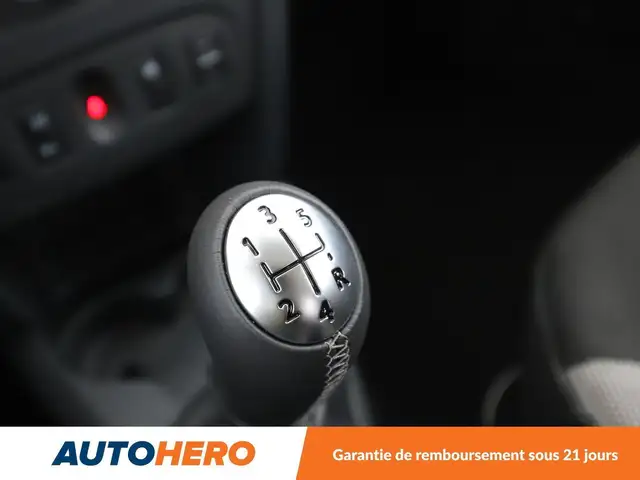 Dacia Sandero view 28