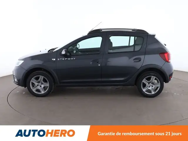 Dacia Sandero view 3