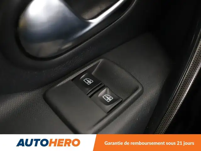 Dacia Sandero view 29