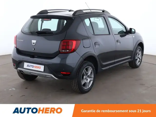 Dacia Sandero view 6