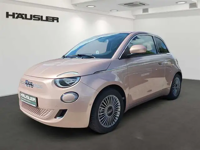 Fiat 500e Kamera SHZ Parksensoren Navi CarPlay
