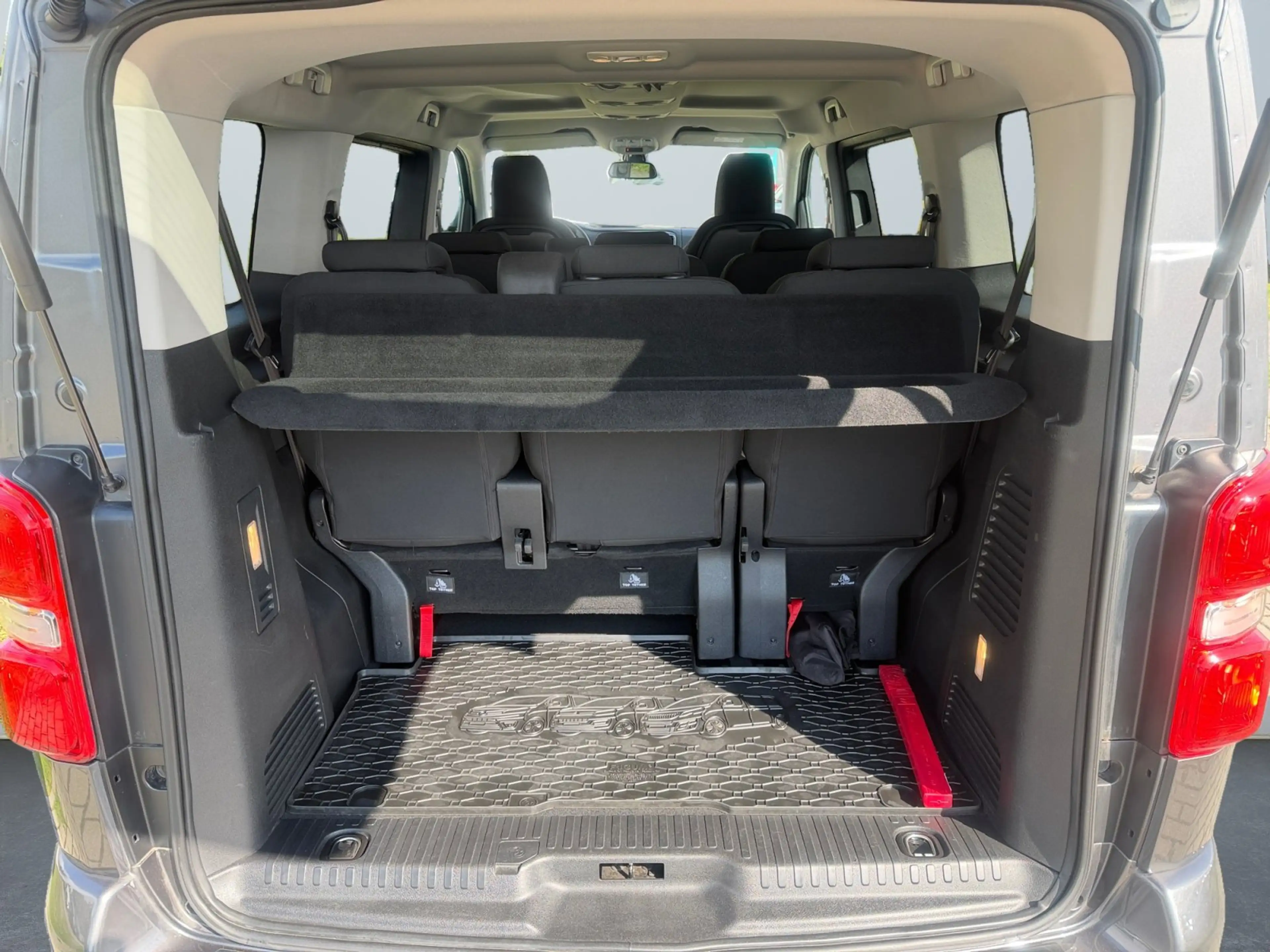 Citroen Spacetourer Feel M 2.0 BlueHDi 150 L2 TEMP+SHZ — photo 14