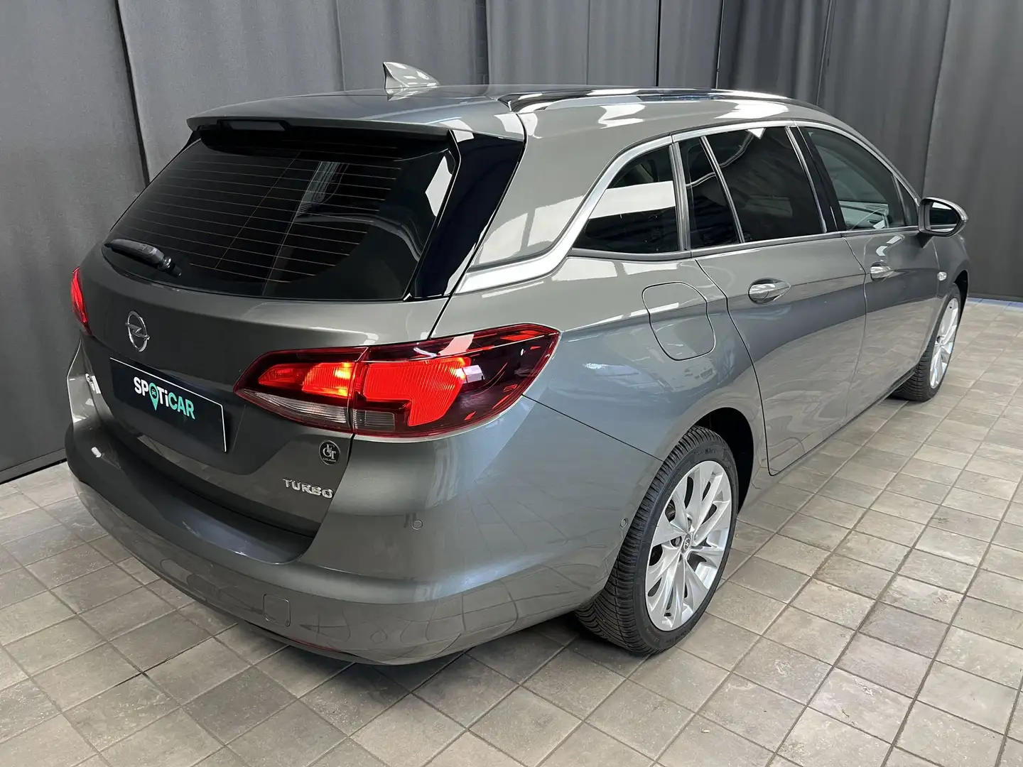 Opel Astra Turbo Start/Stop Innovation Gris - 2