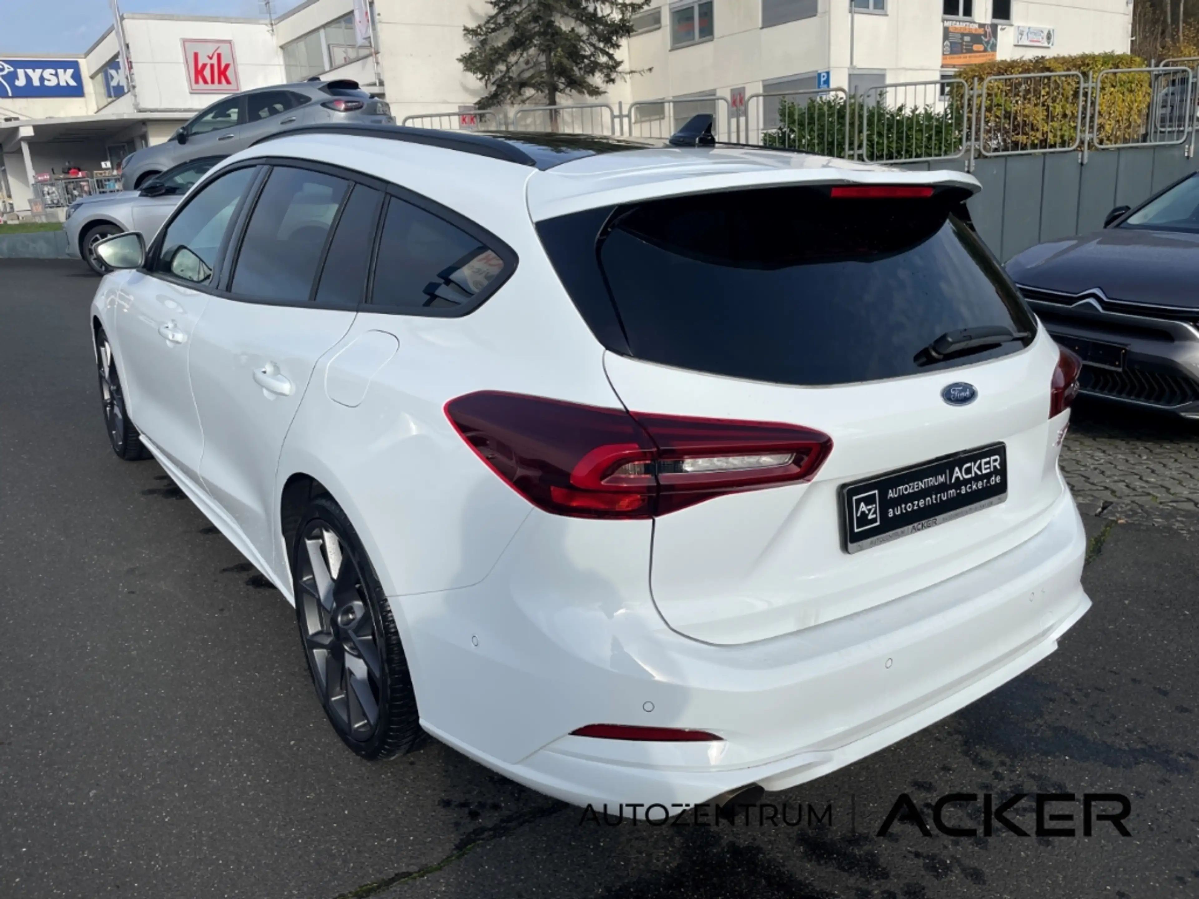 Ford Focus Turnier ST X 2.3 AT7 Pano/aAHK/ACC -36%* — photo 11