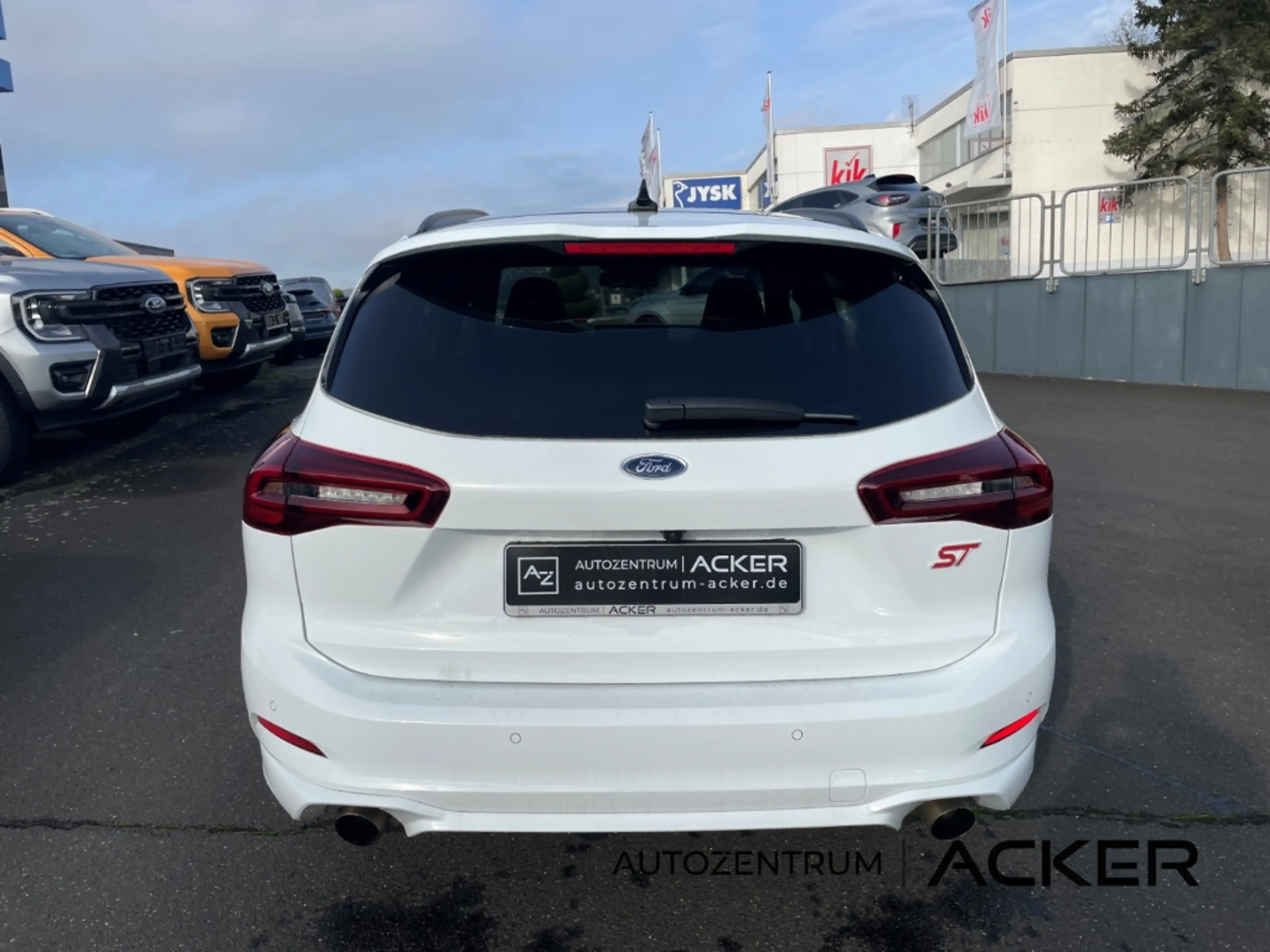 Ford Focus Turnier ST X 2.3 AT7 Pano/aAHK/ACC -36%* — photo 8