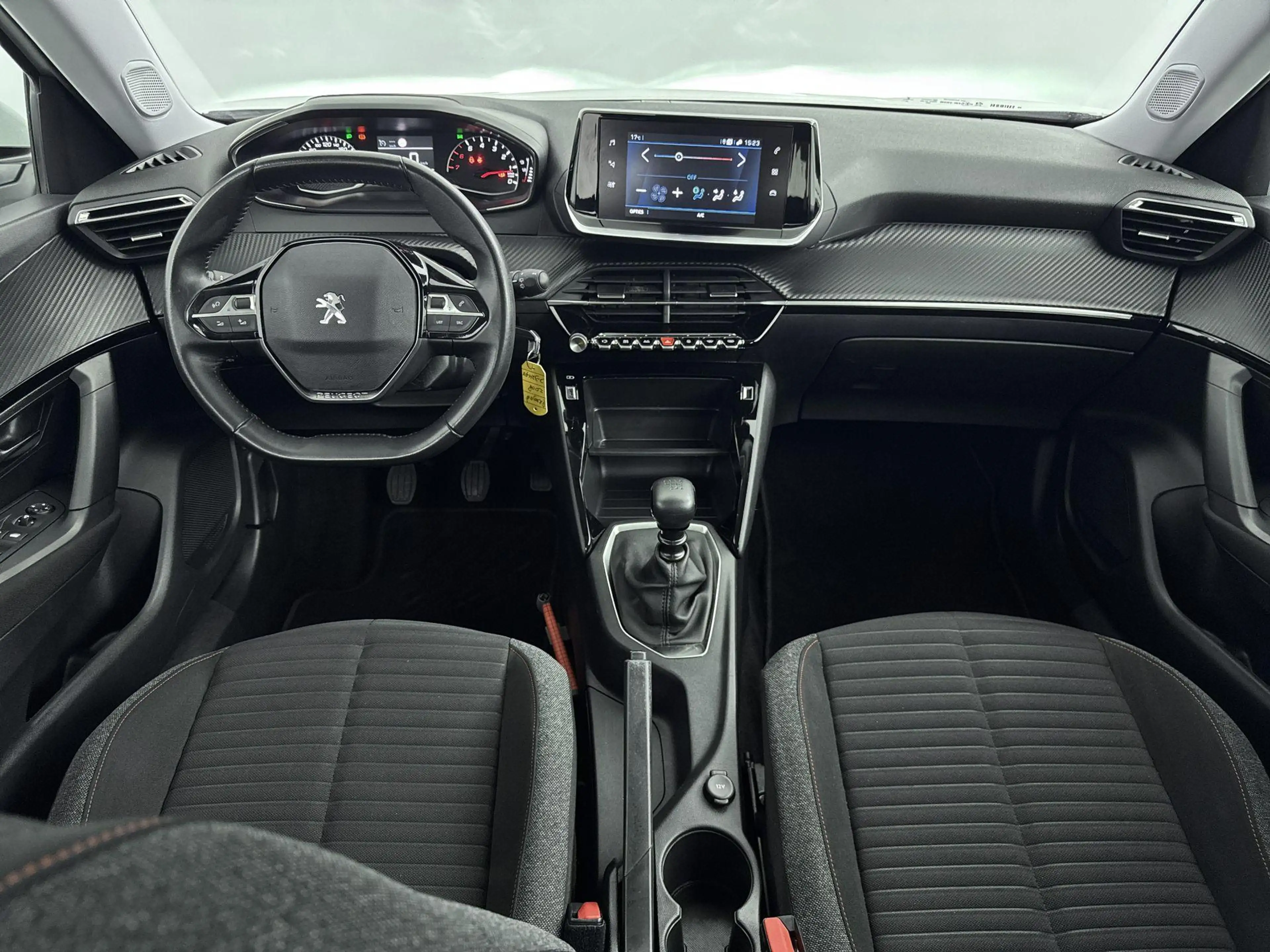 Peugeot 2008 SUV 100 pk Blue Lease Active | Navigatie | Parkeer — photo 6