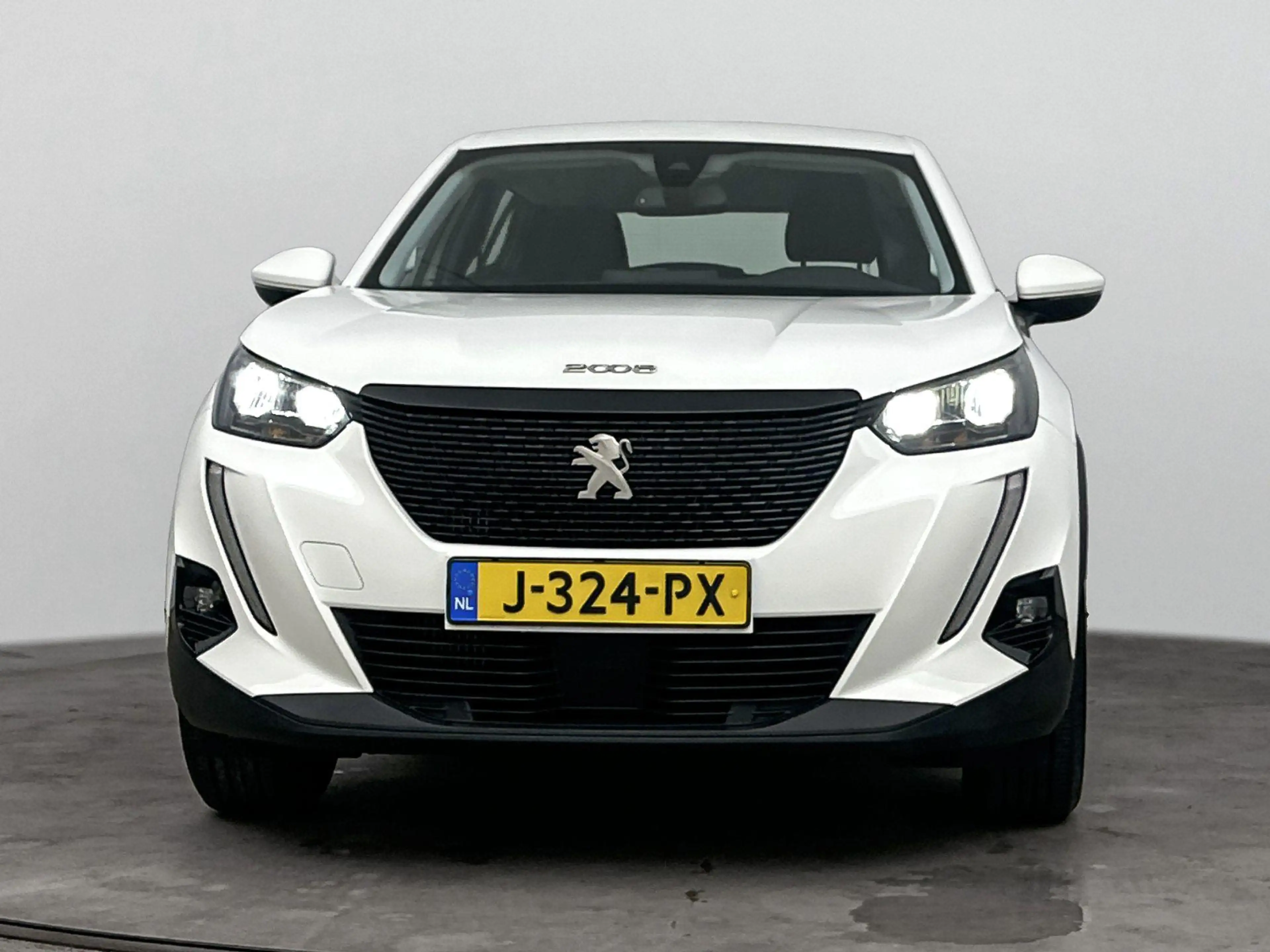 Peugeot 2008 SUV 100 pk Blue Lease Active | Navigatie | Parkeer — photo 13