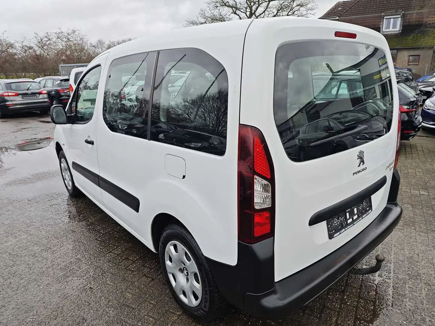 Peugeot Partner Tepee 98 VTi Style Weiß - 2