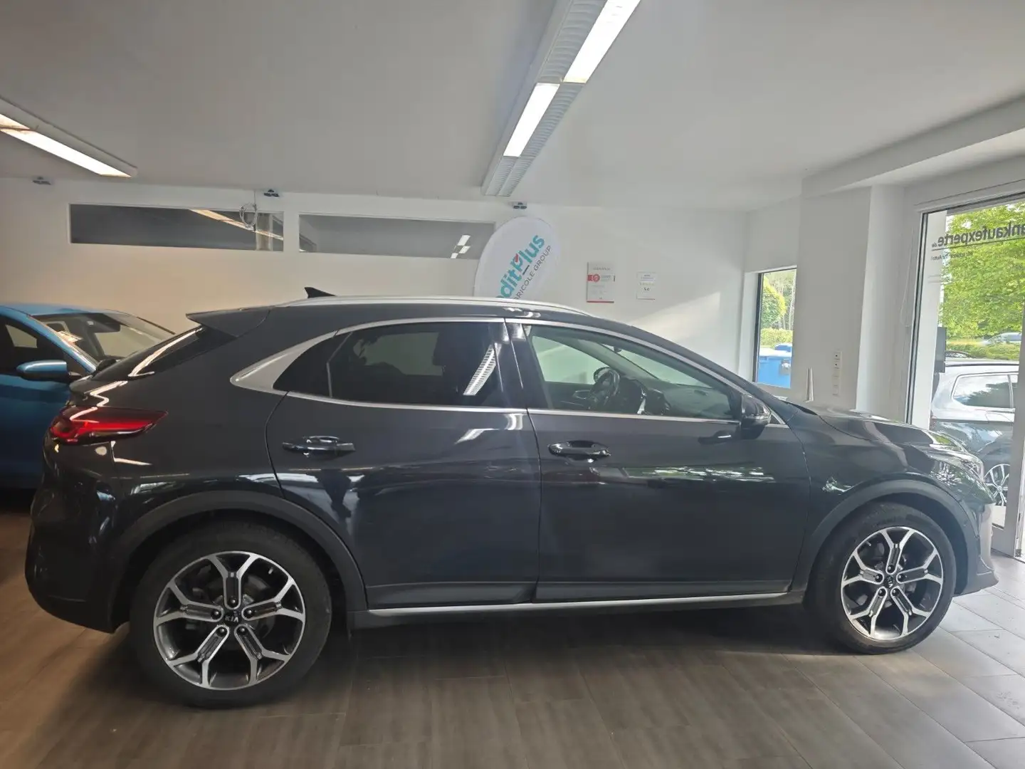 Kia XCeed Platinum Edition Plug-in Hybrid*Pano*Leder - 2