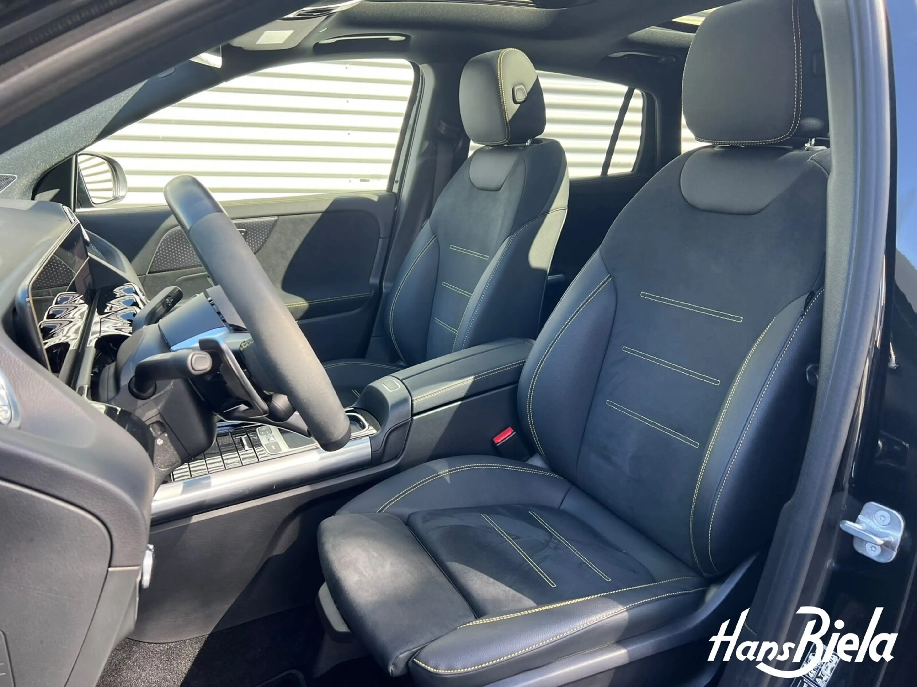 Mercedes-Benz GLA 45 AMG GLA 45 S 4M+ Prem+/NightII/21"/AHK/Drivers/Dis PSD — photo 13