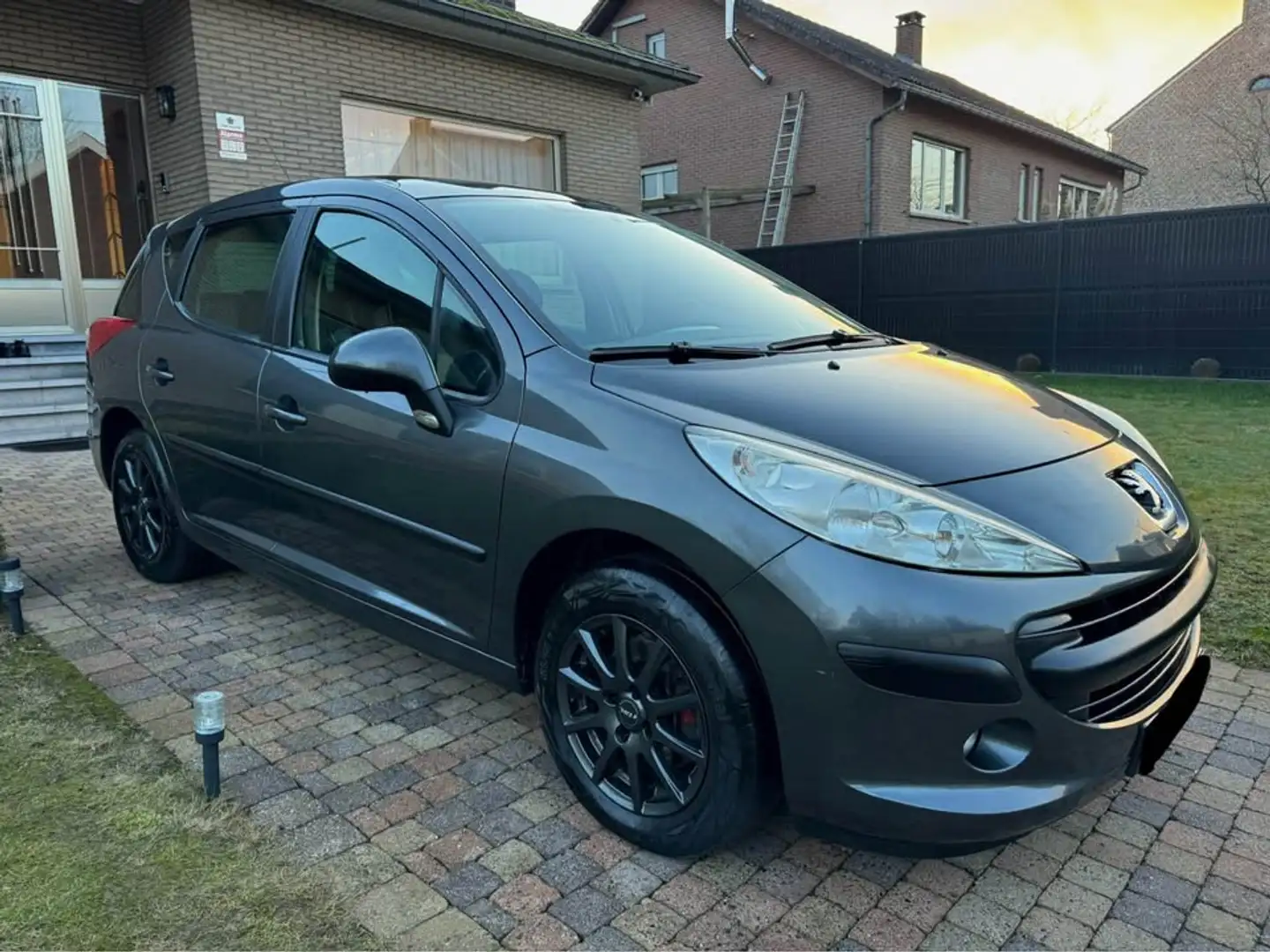 Peugeot 207 207 1.6 HDi 90ch BLUE LION Premium - 1