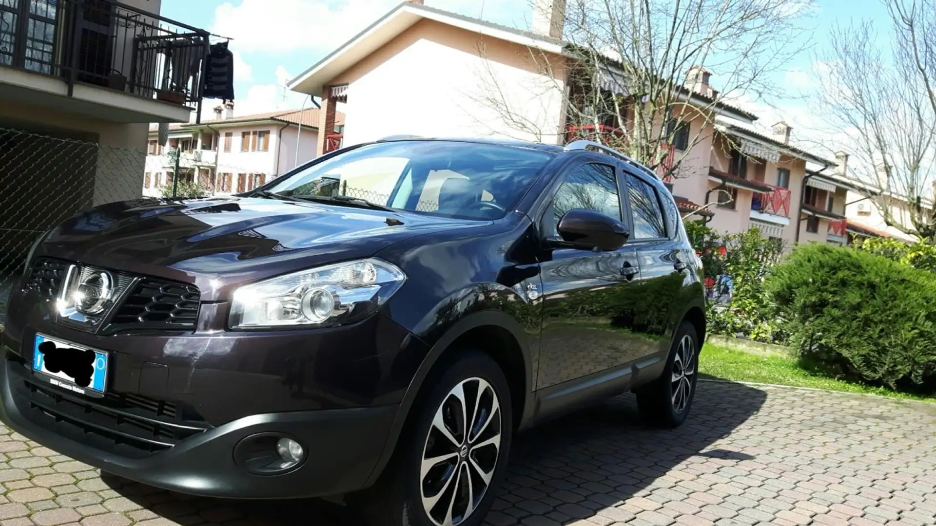 Nissan Qashqai 1.6 dci N-Tec 4x4 - 1