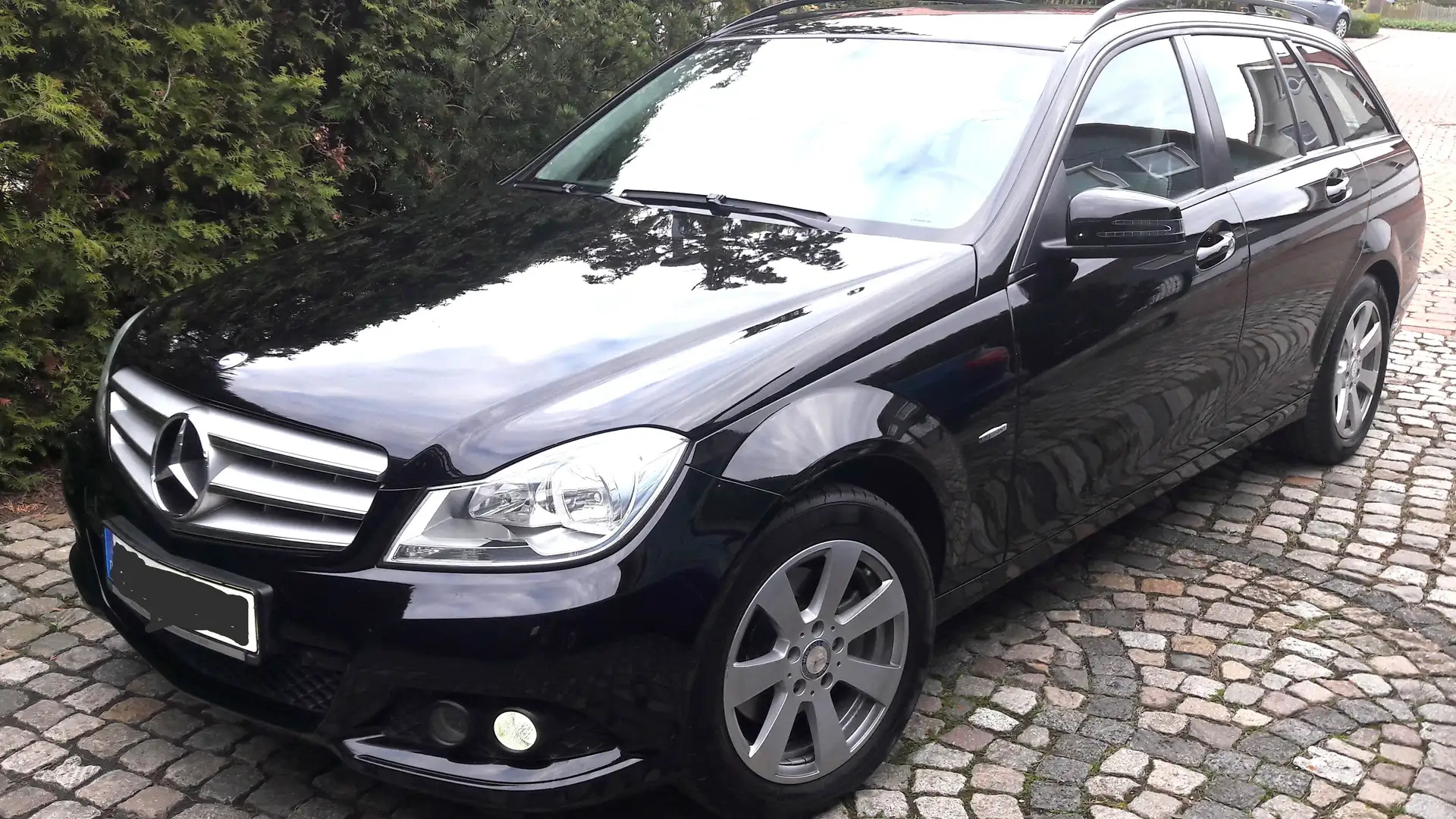 Mercedes-Benz C 200 C200 T (BlueEFFICIENCY) 7G-TRONIC Schwarz - 2
