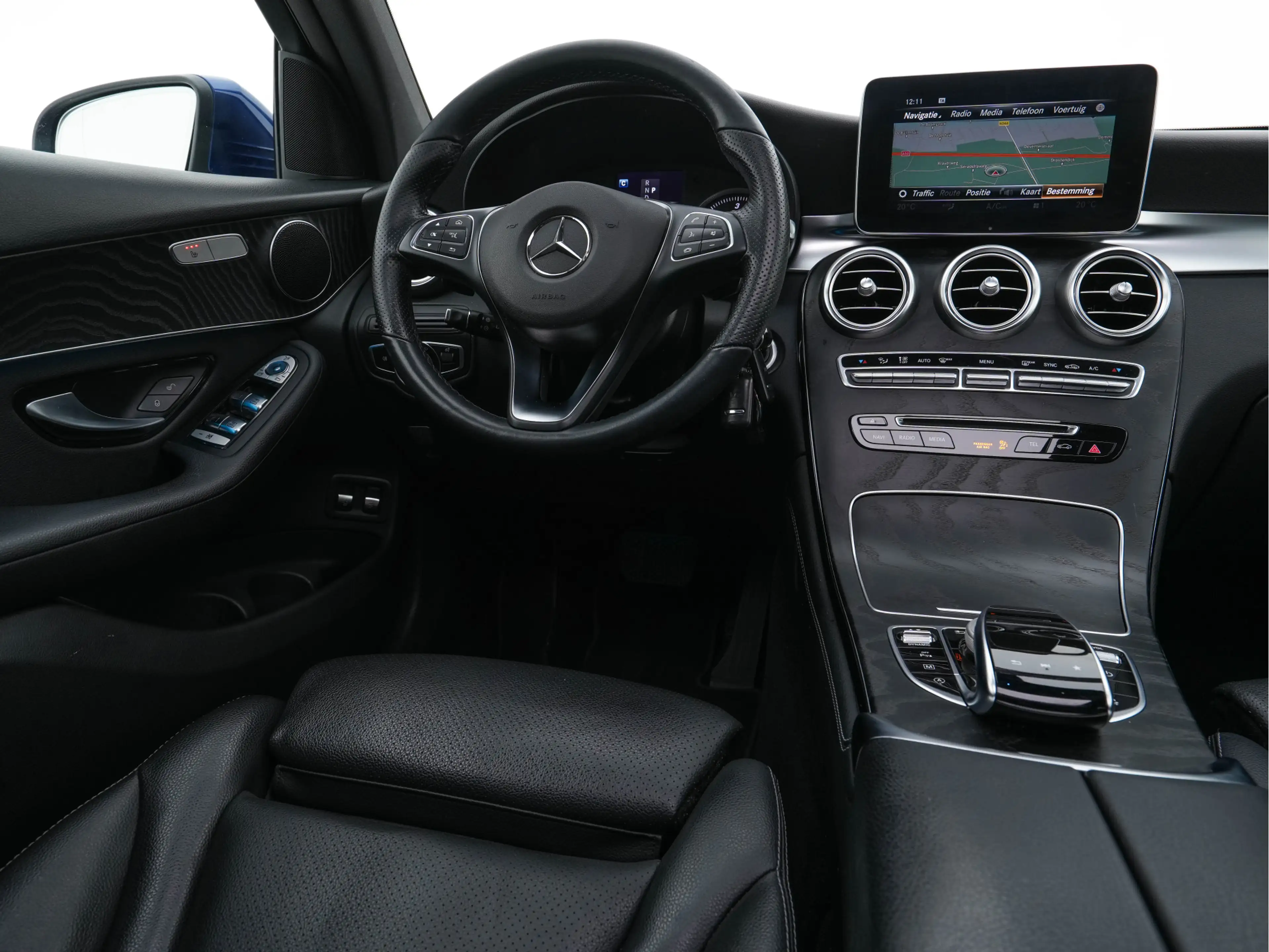Mercedes-Benz GLC 350 Coupé d 4Matic AMG-Sportpack Premium Plus Aut. *PA — photo 7