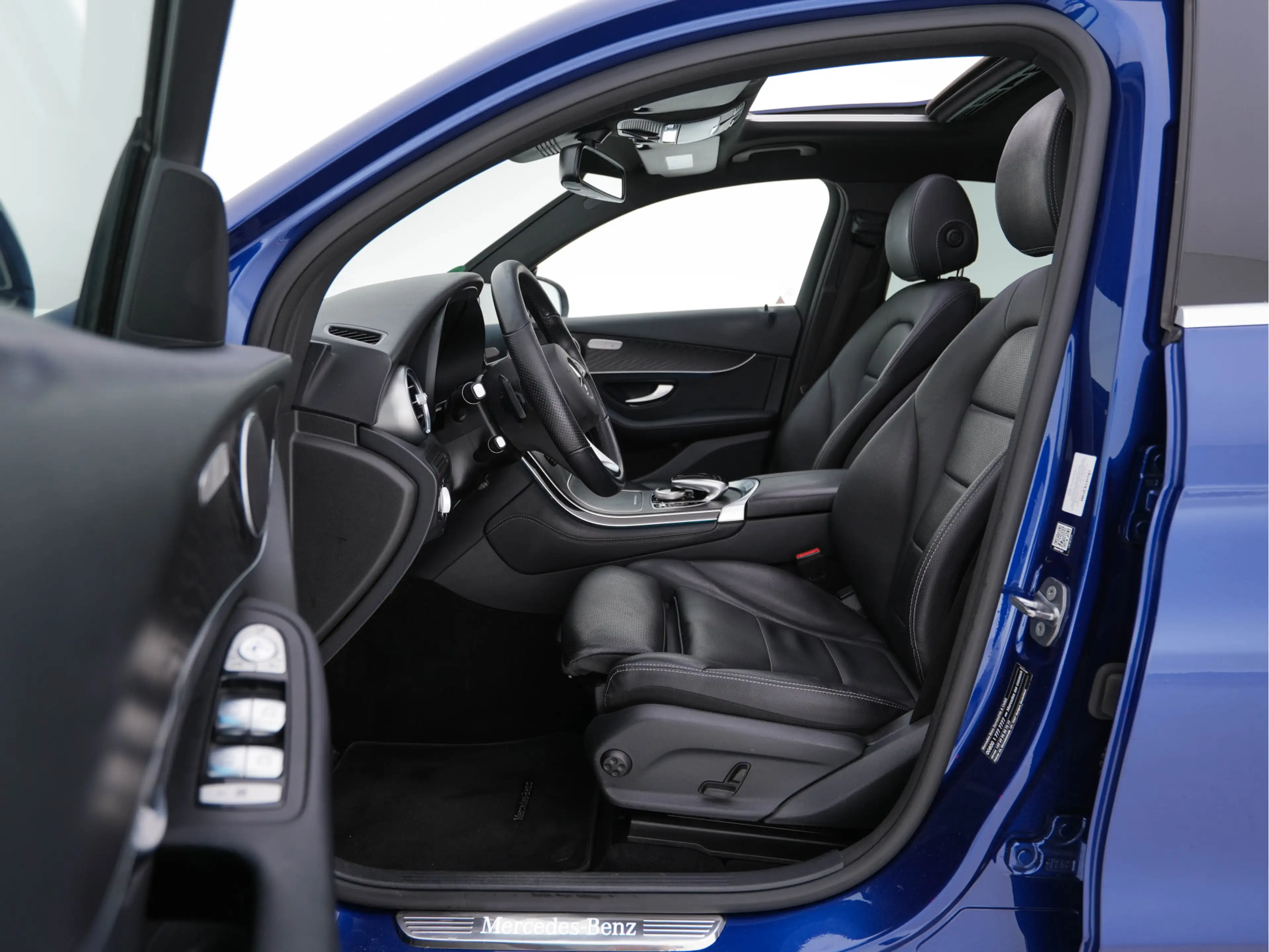 Mercedes-Benz GLC 350 Coupé d 4Matic AMG-Sportpack Premium Plus Aut. *PA — photo 8