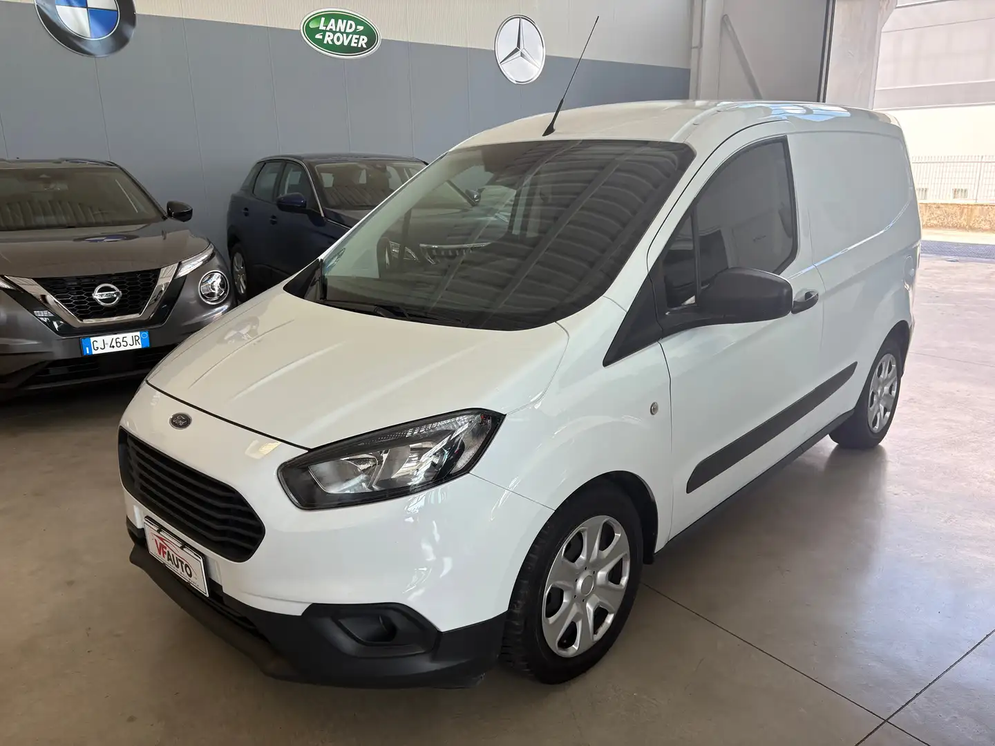 Ford Transit Courier FORD 2021TransitCourier .5TDCi 75CV VTrend Blanc - 1