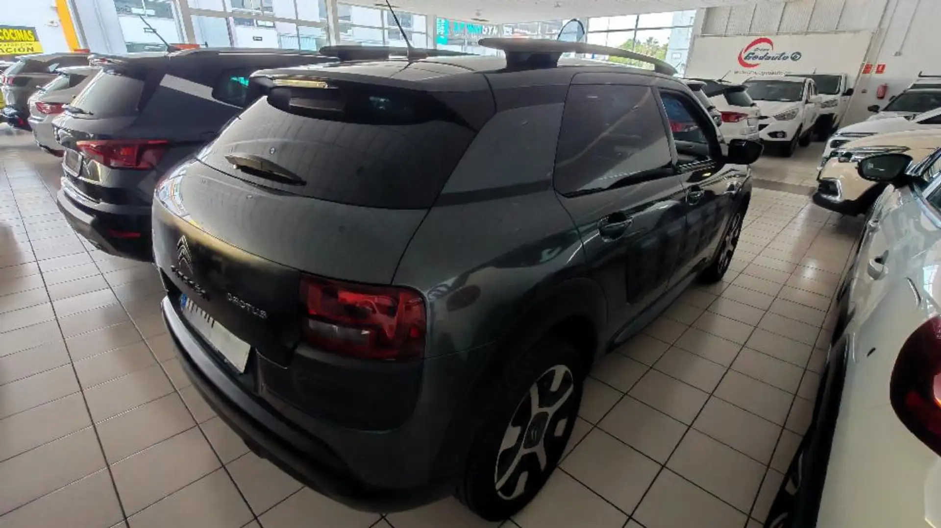 Citroen C4 Cactus 1.2 PURETECH 82 S&S ETG FEEL 5P Gris - 2