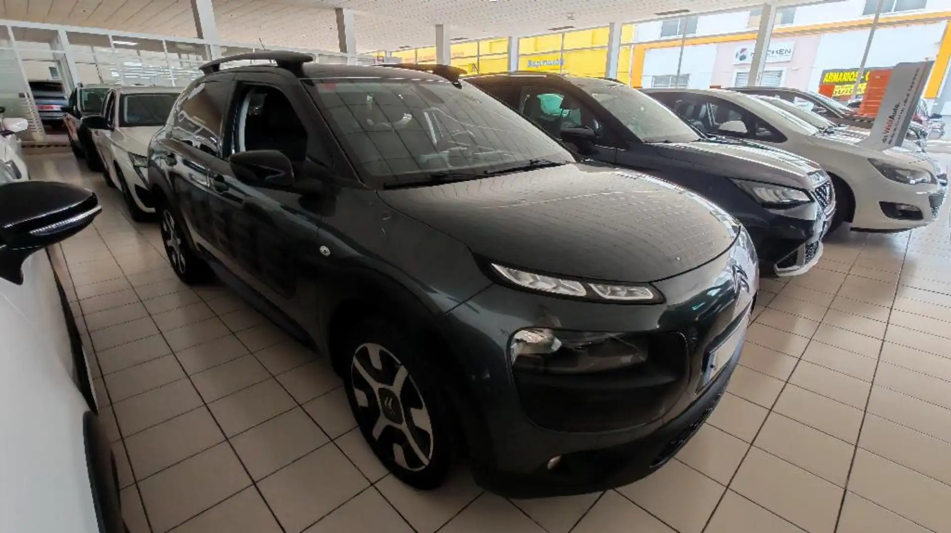 Citroen C4 Cactus 1.2 PURETECH 82 S&S ETG FEEL 5P Gris - 1
