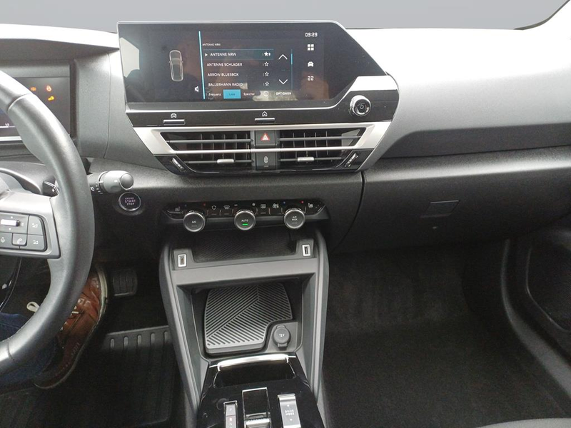 Citroen C4 PureTech 130 S&S EAT8 Feel — photo 11