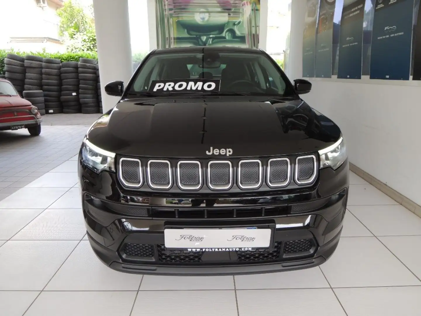 Jeep Compass 1.6 Multijet II 2WD Longitude Noir - 2