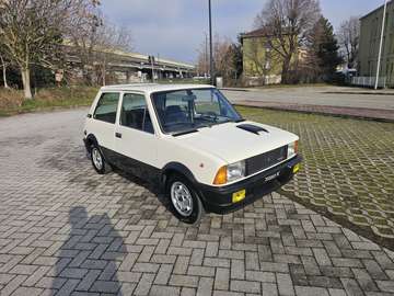MINI DE TOMASO 1300CC