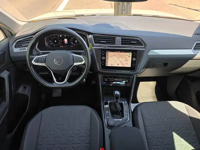 Volkswagen Tiguan view 10
