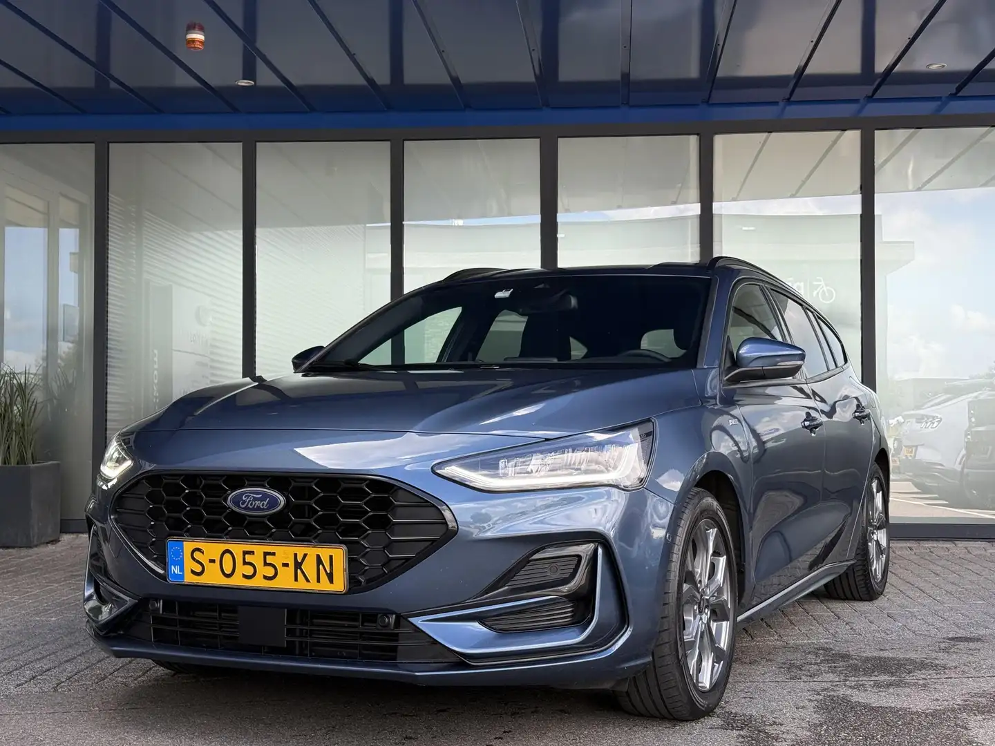 Ford Focus Wagon 1.0 EcoBoost Hybrid ST Line Style 17'' LMV | Blau - 2
