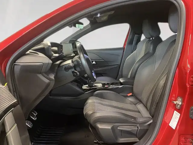 Peugeot 208 view 7