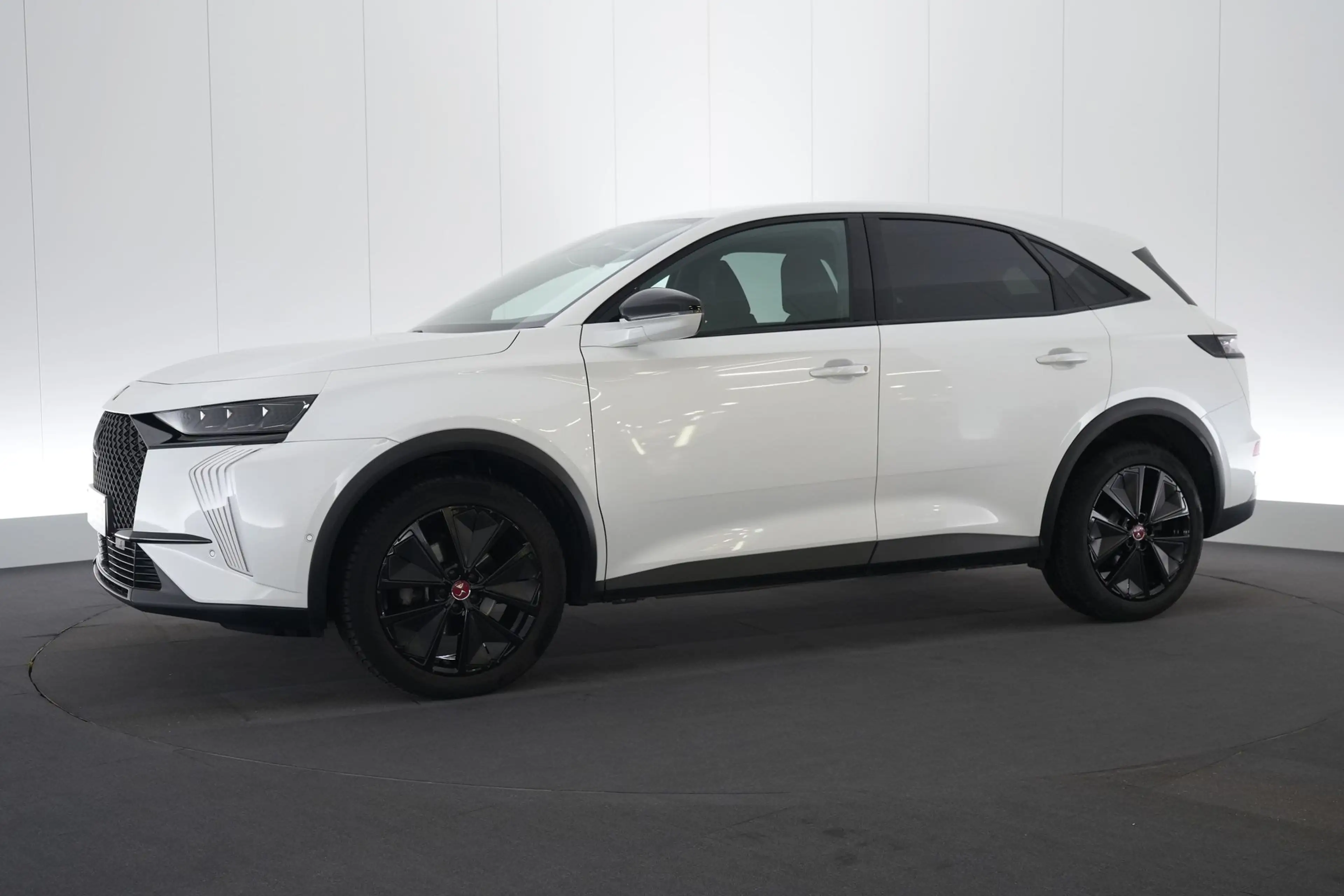 DS Automobiles DS 7 1.5 BlueHDi Performance Line EAT8 LEDER/ALCANTARA — photo 12