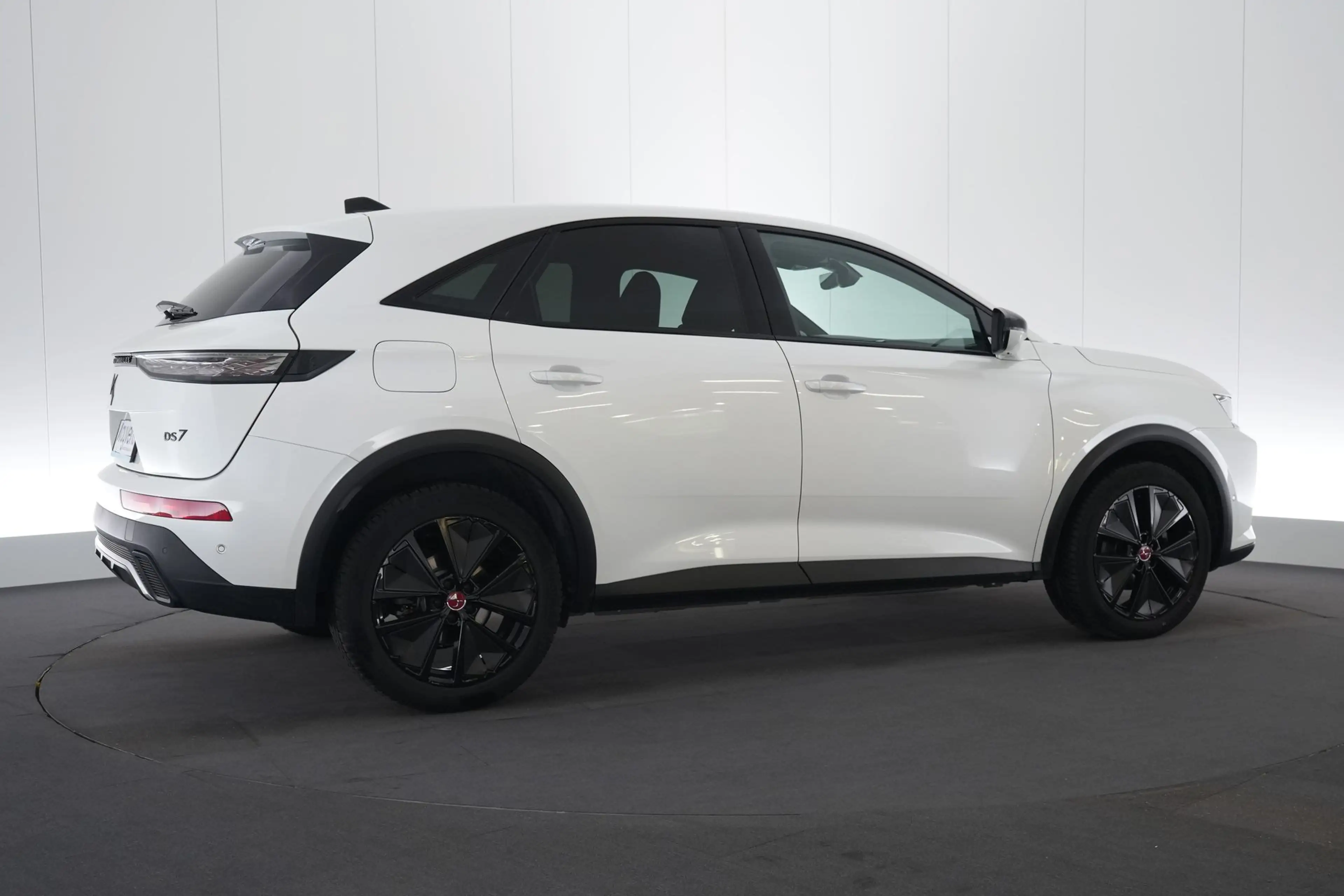 DS Automobiles DS 7 1.5 BlueHDi Performance Line EAT8 LEDER/ALCANTARA — photo 6