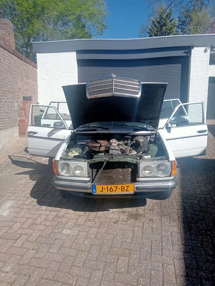 Mercedes-Benz 300 TD, foto 5