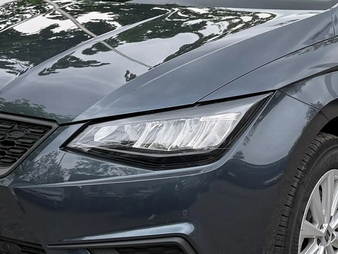 SEAT Ibiza 1.0 TSI DSG Style NAVI ACC LED SHZ Kamera Grau - 2