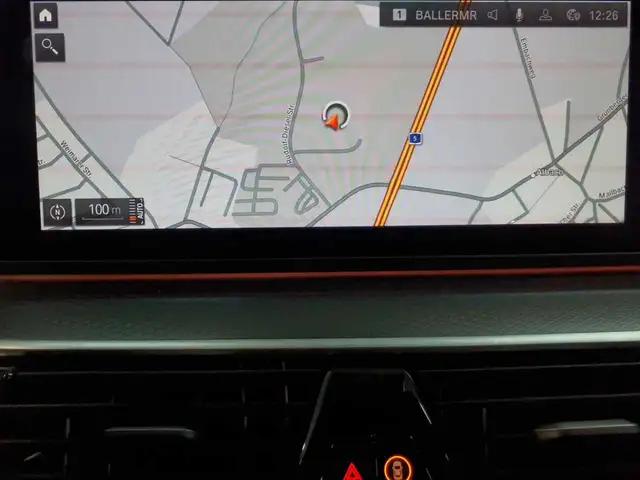 BMW 5 Series view 12