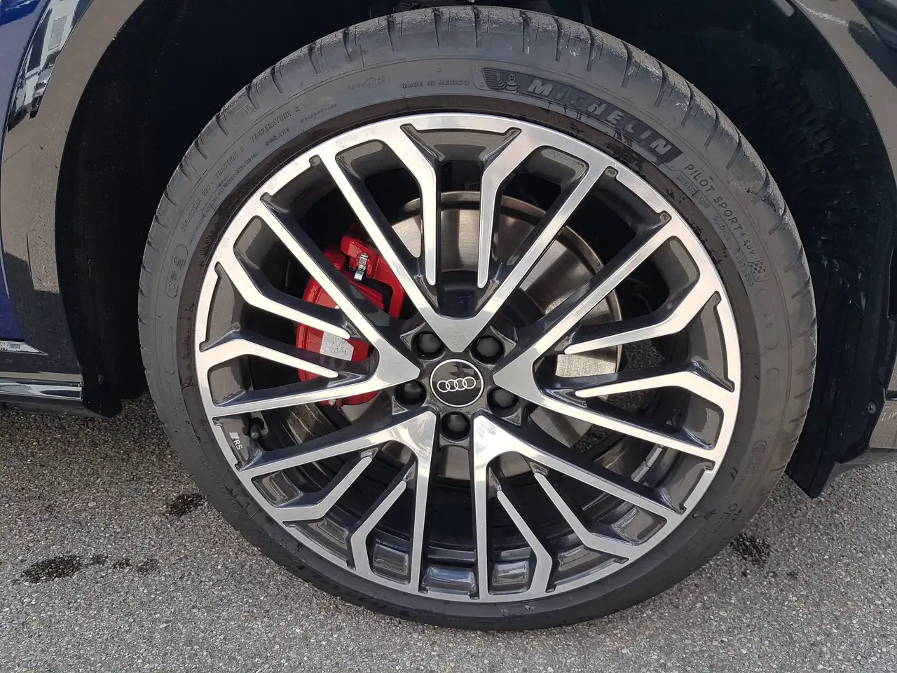 Audi SQ5 3.0 TFSI quatt*PANO*MATRIX*ACC*GAR 5J/100 TKM*NAVI 15
