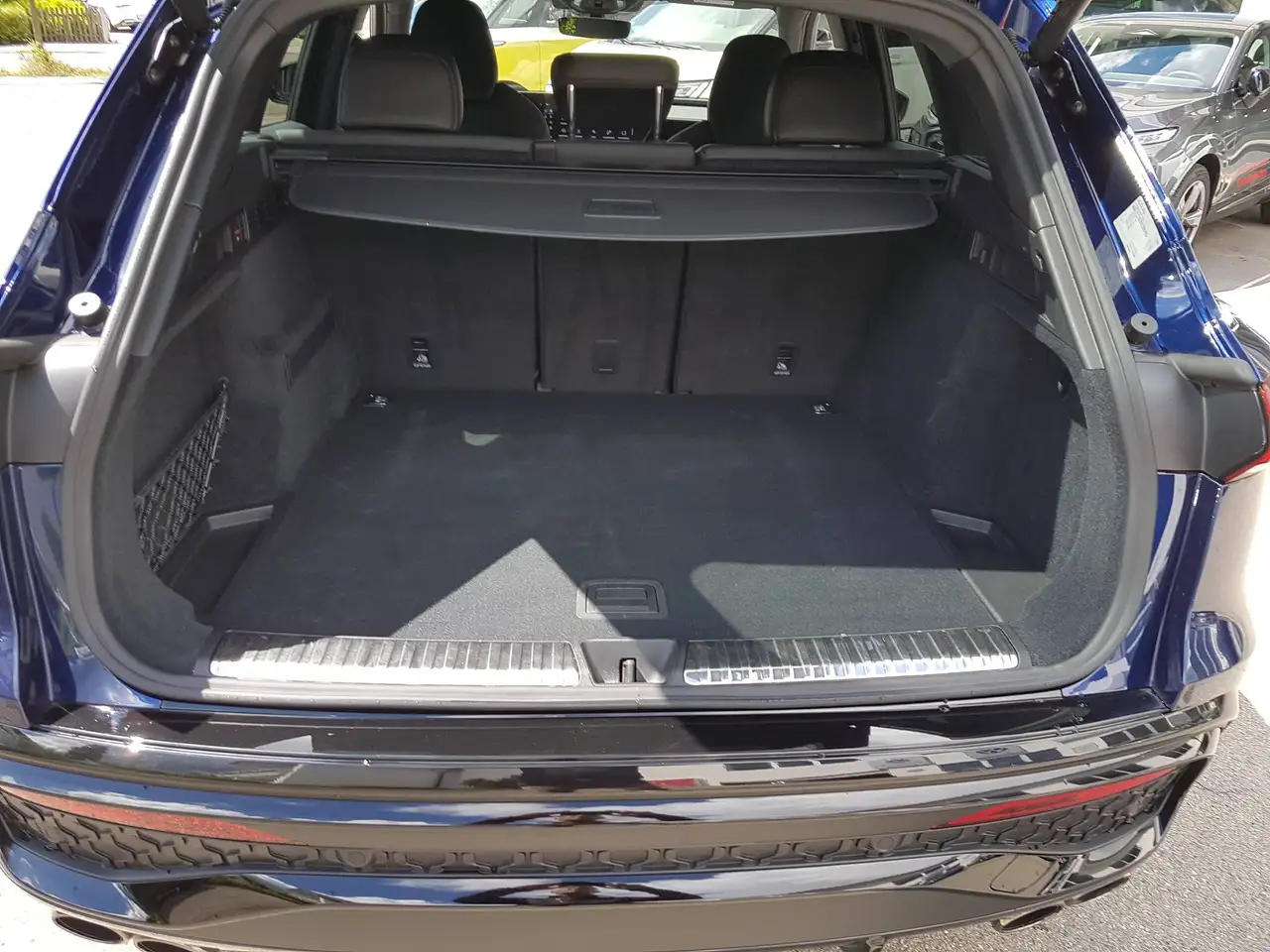 Audi SQ5 3.0 TFSI quatt*PANO*MATRIX*ACC*GAR 5J/100 TKM*NAVI 16