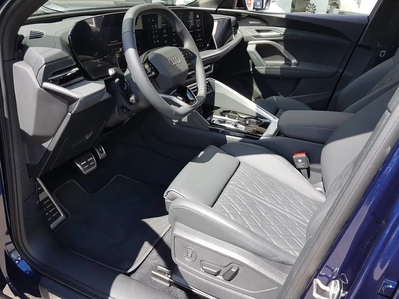 Audi SQ5 3.0 TFSI quatt*PANO*MATRIX*ACC*GAR 5J/100 TKM*NAVI 9