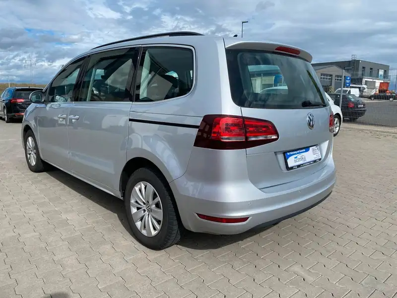 Annonce voiture d'occasion Volkswagen Sharan - CARADIZE