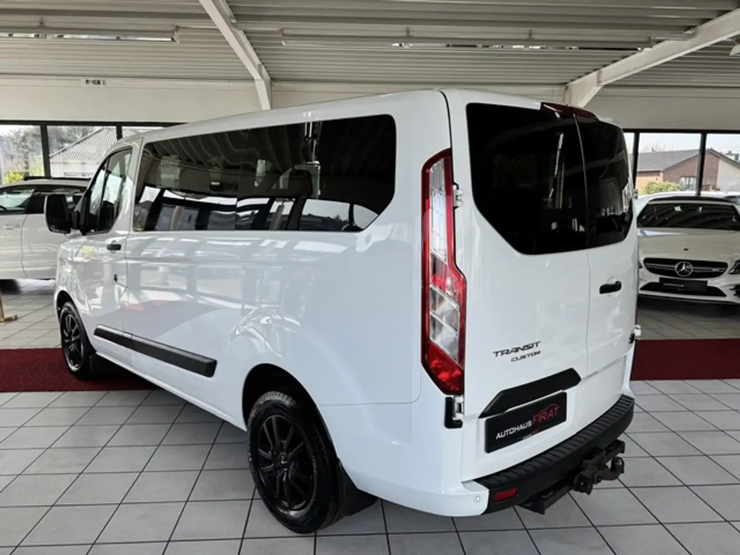 Ford Tourneo Custom Kombi 320 L1 2,0 TDCI Transit Bianco - 2