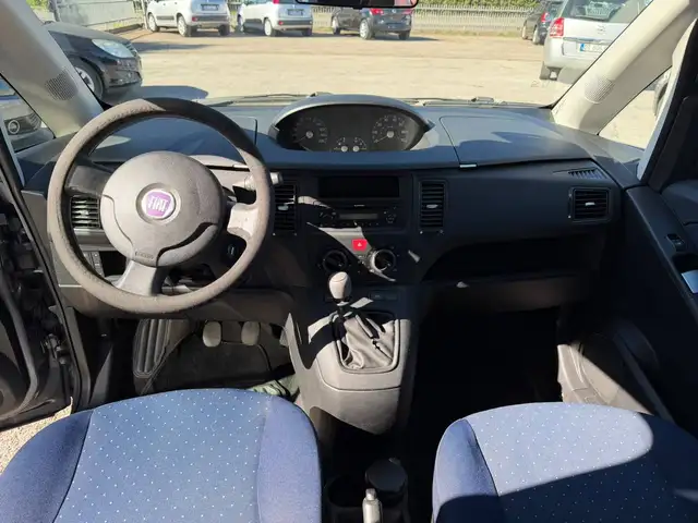Fiat Idea view 11