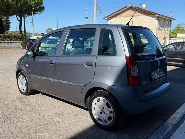 Fiat Idea view 4