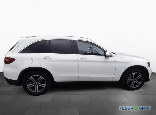 Mercedes-Benz GLC view 5