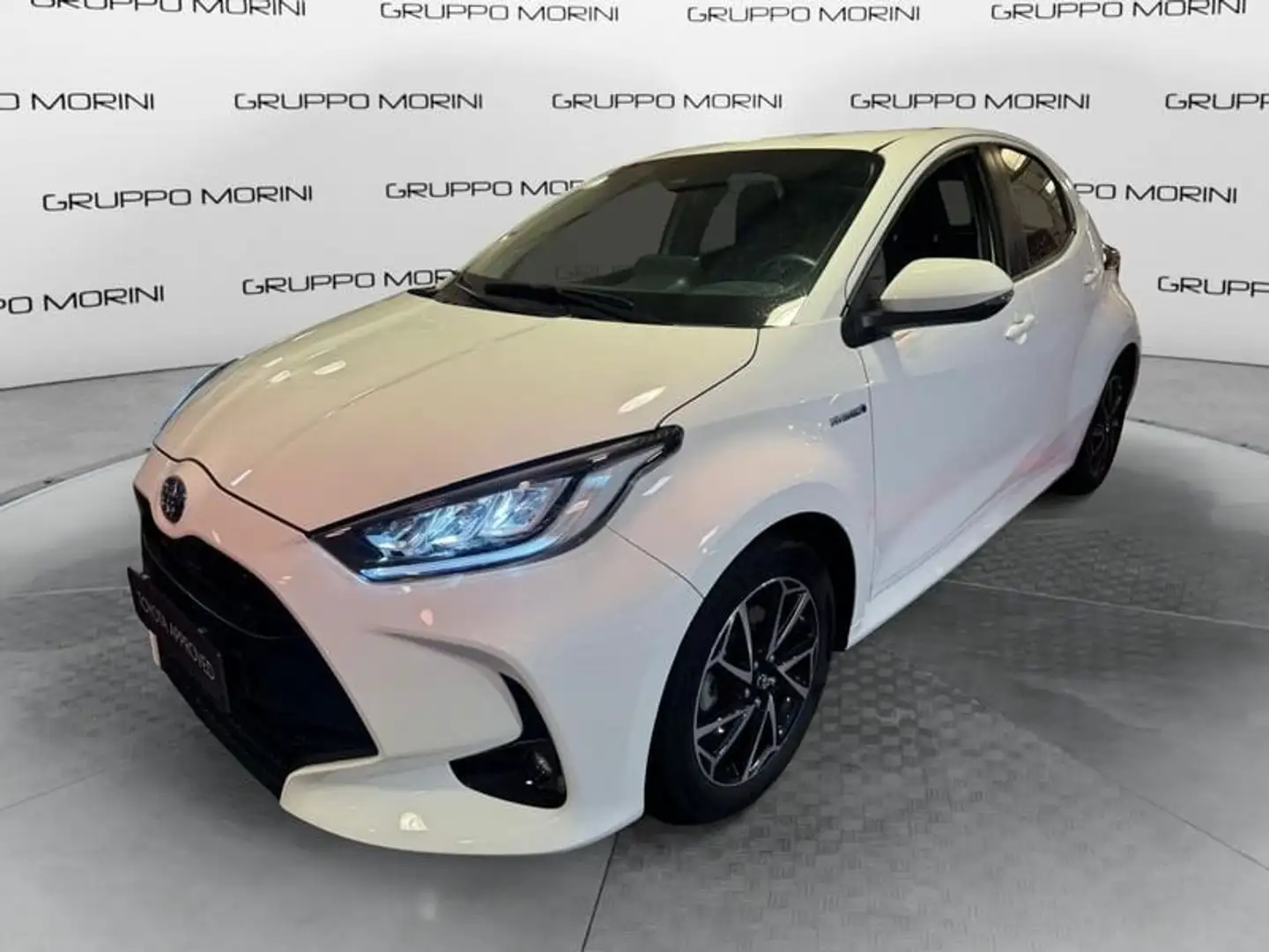 Toyota Yaris 1.5 Hybrid 5 porte Trend Bianco - 1