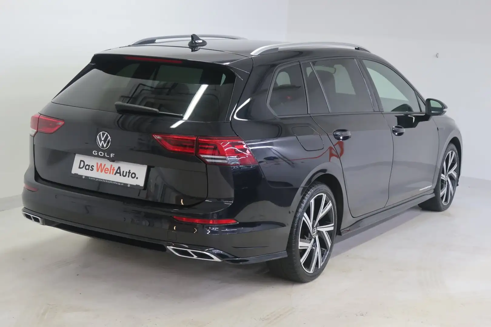 Volkswagen Golf Variant R-Line TSI Schwarz - 2