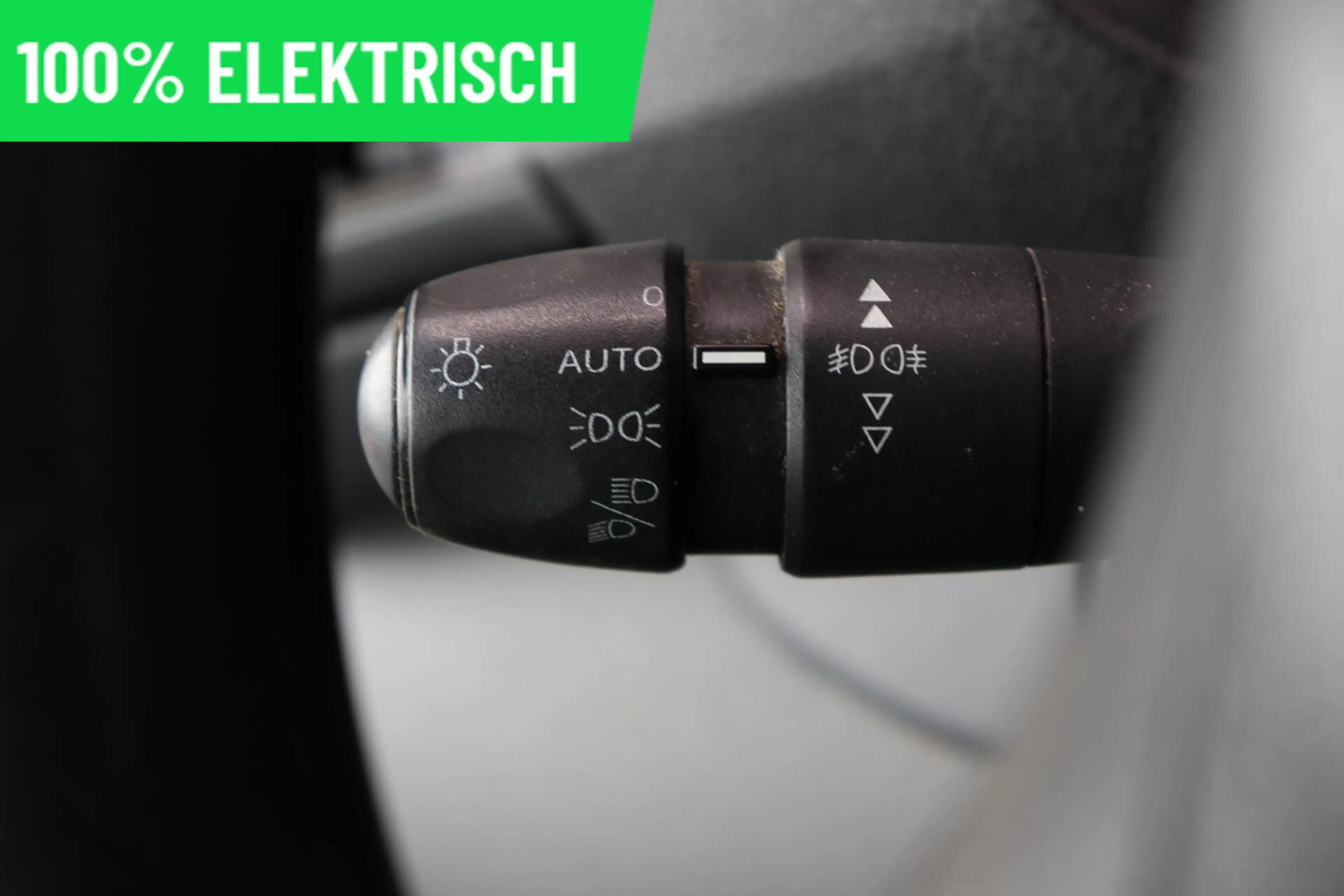 Peugeot e-Expert Long 75 kWh l NAVI l CLIMA l 360 CAMERA l HEAD UP — photo 29
